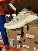 *Salomon Odessey ELMT Low Training Shoes Size: 7 RRP: £180