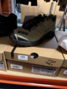 *Salomon (Left Only) Trainer Size: 8