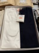 *2x Amor Lux Heritage T-Shirt Size: S (1x black, 1x white)