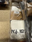 *Pair of Carhartt White Socks Size: 6-11