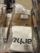 *Pair of Carhartt White Socks Size: 6-11