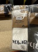 *Pair of Carhartt White Socks Size: 6-11