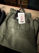 *Taion Reversible Shorts (olive) Size: L RRP: £89.95