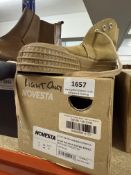 *Novesta (Right Only) Suede Boot Size: 45