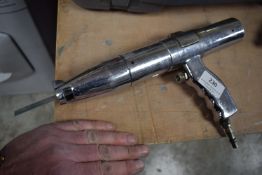 *Pneumatic Saw with Blades