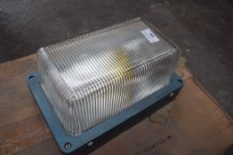 *Industrial Style Heavy Duty Bulkhead Light