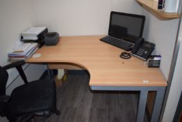 *Office Desk with Righthand Return