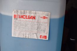 *2x 25L of Beta Clean 3300 Glass Cleaner