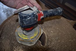 *Pneumatic Orbital Sander