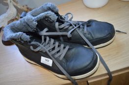 *Weatherproof Boots Size: 9 (pre worn)