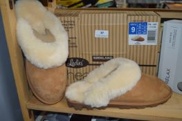 *Kirkland Women's Shearling Suede Slippers Size: 7