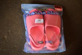 32 Degrees Cool Youth's Cushion Slide Shoes Size: