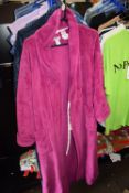 *DKNY Lady's Dressing Gown Size: S