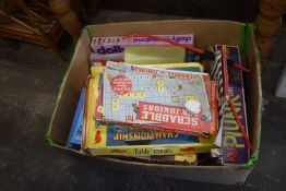 Box of Board Games & Puzzles etc