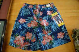*Kirkland Men's Floral Shorts Size: S