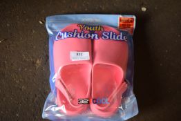 32 Degrees Cool Youth's Cushion Slide Shoes Size: