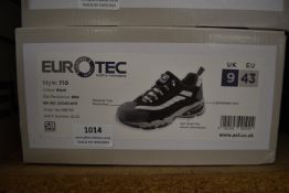 Euro Tech Black Work Safety Trainers Size: 9