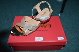 Pizzannu Lady’s Gold Sandals Size: 8