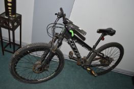 Carrera Valour Disc Mountain Bike