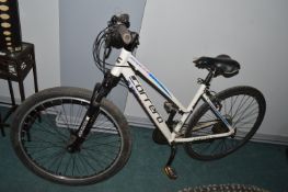 Carrera Crossfire White Mountain Bike
