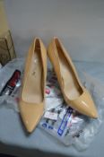 Wen Funi Women's Court Shoes Size: 6