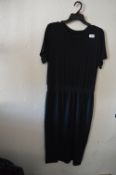 *Mondetta Black Short Sleeve Jersey Dress with Elasticated Waist Size: M