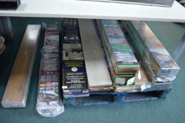 *Pallet of Assorted Golden Select Flooring