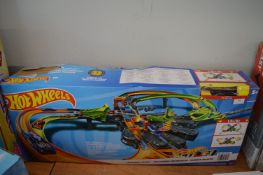 *Hot Wheels Colossal Crash Car Racing Game