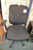 *Mesh Back Swivel Office Chair