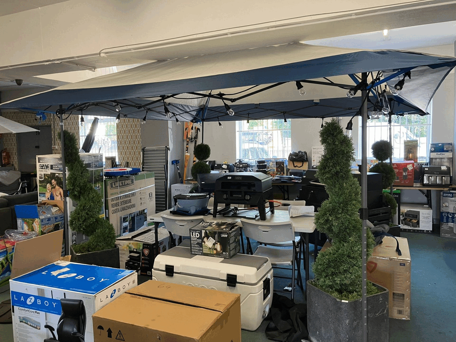 8728 - A Further Consignment of NEW and Returned Goods, Household and General Effects