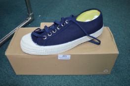 Novesta Deck Shoes Size: 9