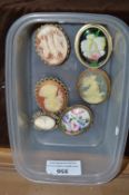 Six Vintage Brooches and Cameos