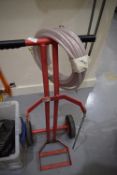 *Gas Bottle Trolley with Hose