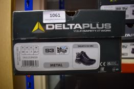 *Delta SAULT2 Safety Boots Size: 6