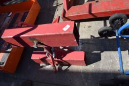 *Forklift Mountable Lifting Hook