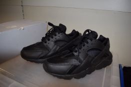 Nike Air Huarache Black Trainers Size: UK 8, Model: DD1068-002