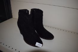 *Black Suede Ankle Effect Boots Size: 38 (preworn)