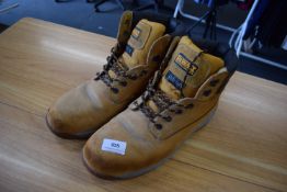 *Dewalt Men’s Mason Safety Steel Toe-Cap Work Boots Size: 12 (preworn)