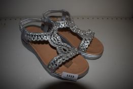 *Silver Jewel Sandals Size: 38
