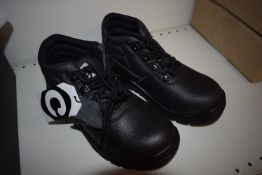 Contractor Black 100 Safety Footwear Size: 4