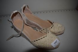 *Cream Wedge Sandals Size: 38 (AF)