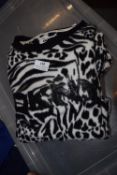 *DKNY Black & White Pyjama Set Size: M