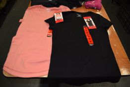 *2x Women’s Short Sleeve Tops Size: M (1x black, 1x salmon)