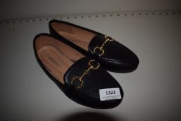 *Exquily Black Loafers Size: 38 (preworn)