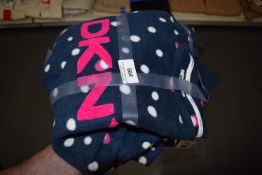 *DKNY Women’s 2pc Navy Loungewear Set Size: XL