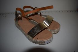 *Gold Wedge Sandals Size: 38 (preworn)