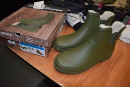 *Waterproof Olive Green Memory Foam Ankle Boots Size: 8