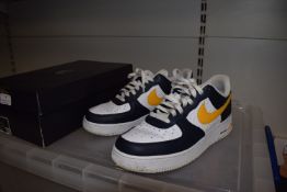 Nike Air Force One 07 Trainers Size: UK 7, Model: FJ4209400