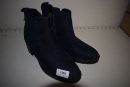 *Super Nude Blue Suede Effect Ankle Boots Size: 38