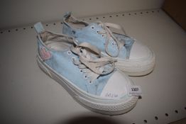 *Blue Pumps with Pink Heart Size: 38